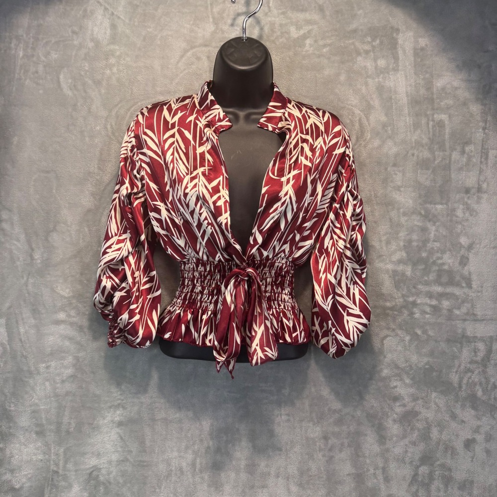 Wet Seal Womens Small Burgundy Bamboo Print Smocked Waist Tie Front Blouse 5122P